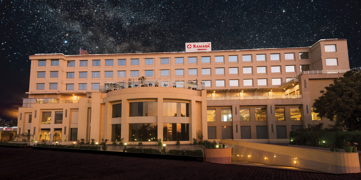 Business-Hotel-in-Neemrana-Ramada-Neemrana